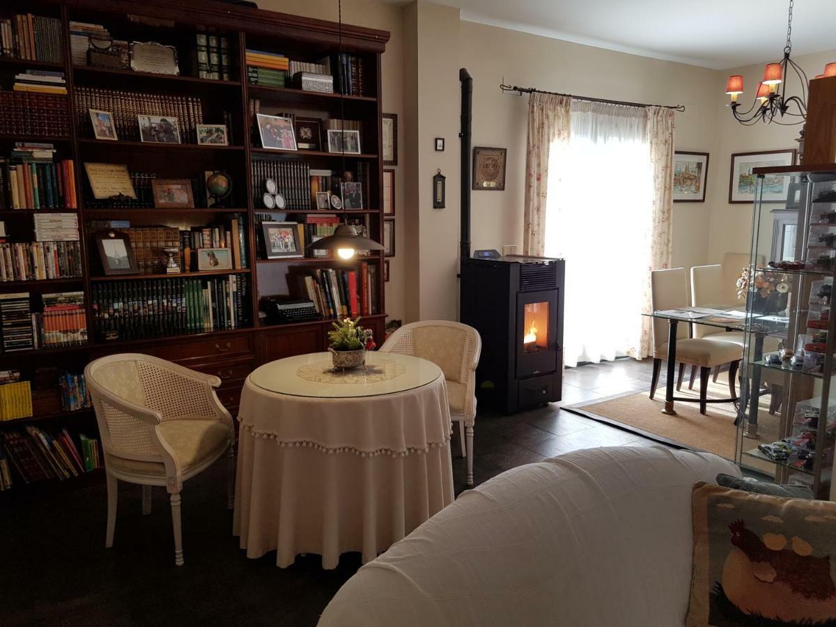 Villa Casa Encantadora Con Piscina Privada Y Chimenea à Las Jaras Extérieur photo